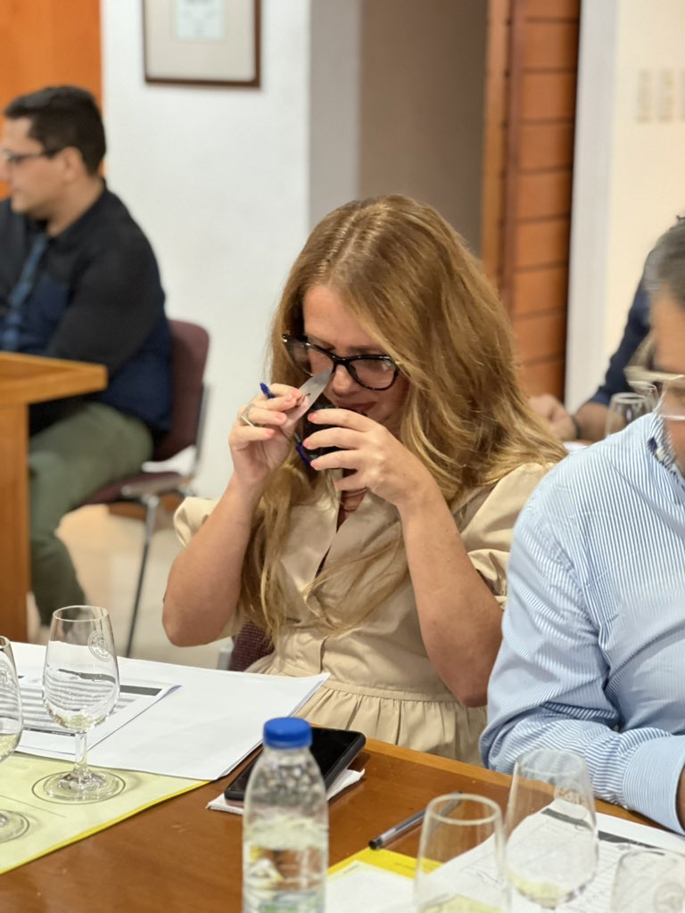 BodegasPomarVe's tweet photo. Dinámica #1 - Vamos a reconocer aromas y olores 👃 https://t.co/kuegznS87B
