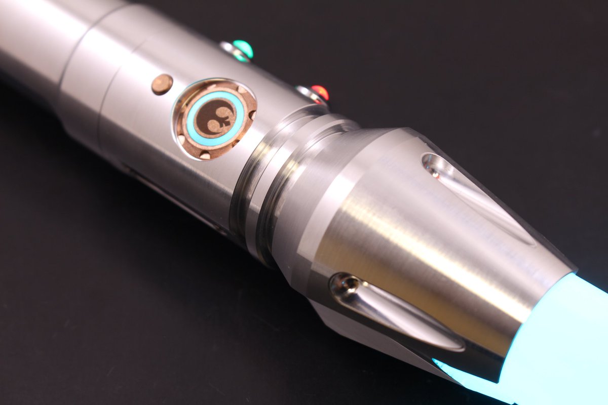 The Vader's Vault Ready to Ship Guardians have been restocked! This sleek saber returns after selling out due to overwhelming demand for this new addition to our lineup! Get yours here: 

vadersvault.com/guardian/

Video here:

#Lightsaber #StarWars #MadeinUSA #Klarna