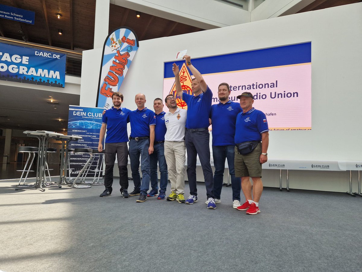 🇵🇱 SN7L (@team_sn7l) on Twitter photo What a day‼️Thanks for great prize ceremony of <a href="/IARU_R1/">IARU Region 1</a> #VHF Contest‼️@ #hamradio2023 Congratulations to Winners‼️🥇Our Team🇵🇱: Oli <a href="/Sq3Swf/">SQ3SWF</a> Bart #SP5QWB Tom <a href="/sp5xmu/">Tom SP5XMU / SN5R 🇵🇱</a> Alex <a href="/iv3kkw/">Alex IV3KKW</a> Maciek #SP7TEE Kuba #SQ3PCL Woj #SP7HKK⭐️⭐️⭐️3rd European Championship 🇪🇺 <a href="/SO3Z_Andy/">SO3Z Andy</a> #SP7MTU #SQ7OYG What a day‼️Thanks for great prize ceremony of <a href="/IARU_R1/">IARU Region 1</a> #VHF Contest‼️@ #hamradio2023 Congratulations to Winners‼️🥇Our Team🇵🇱: Oli <a href="/Sq3Swf/">SQ3SWF</a> Bart #SP5QWB Tom <a href="/sp5xmu/">Tom SP5XMU / SN5R 🇵🇱</a> Alex <a href="/iv3kkw/">Alex IV3KKW</a> Maciek #SP7TEE Kuba #SQ3PCL Woj #SP7HKK⭐️⭐️⭐️3rd European Championship 🇪🇺 <a href="/SO3Z_Andy/">SO3Z Andy</a> #SP7MTU #SQ7OYG