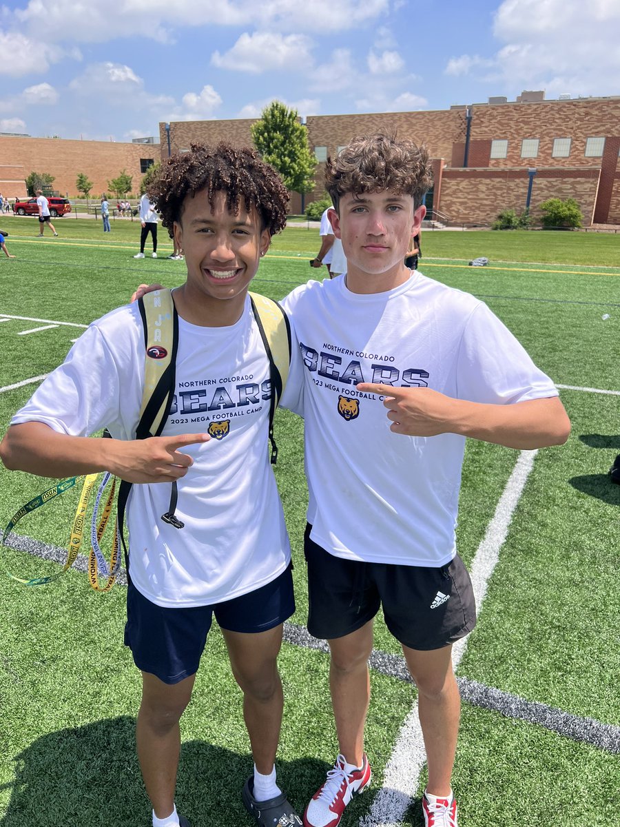 All those @TeamFullGorilla boyz balled out today @UNC_BearsFB Mega Camp nothing but good feedback from coaches always like to see a few of the rising seniors walk away with offers, it’s what it is all about🦍🏈#ballers #ifyouballyoullgetthecall #skorillas #gorillawarfare #OAGAAG