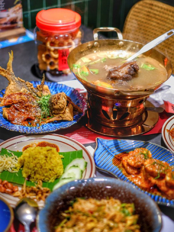 LI1878's tweet photo. #Indonesian #Dining 
This restaurant! What a surprise! Directly upgraded to Treasure Restaurant, authentic incredible ~ I have eaten every food is my love ~ https://t.co/aSp68ydJXa