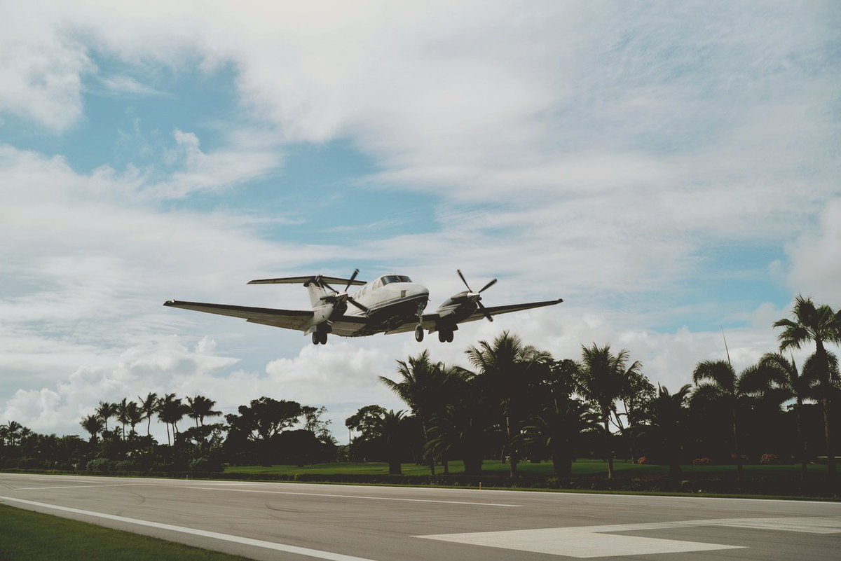 On island time 🏝️

#FlyBeechcraft #FlashbackFriday #summer