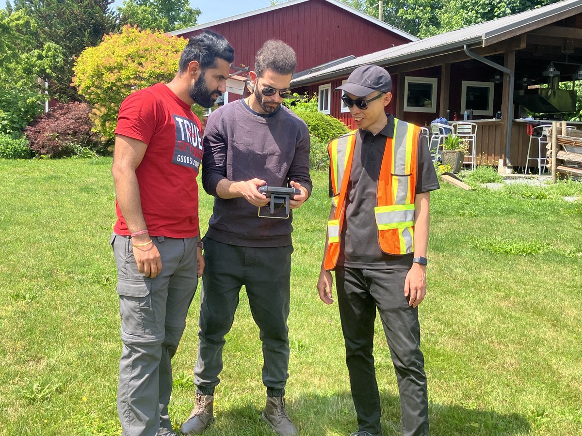 GeoBrentatlarge's tweet photo. Van from #Candrone getting us trained up for our advanced drone licence. Fun. https://t.co/kPcOzHvgRs