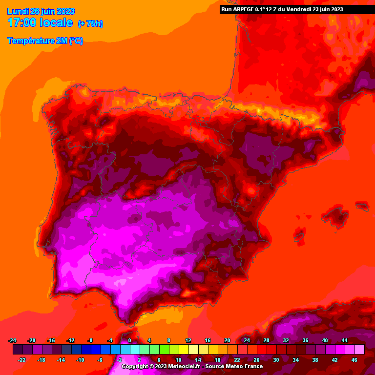 SylvainErnault's tweet image. L&apos;Espagne crame. Il faudra bientôt prolonger la légende des cartes pour visualiser des températures supérieures à 48°c.