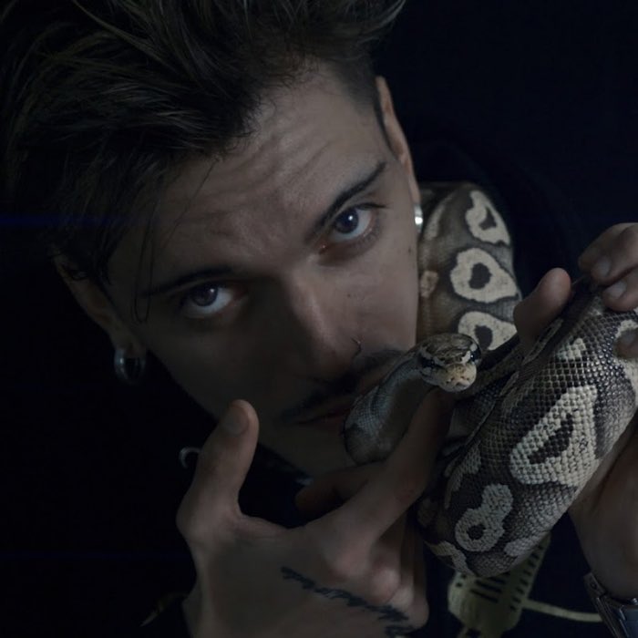slitherfuck's tweet photo. ℭ𝔦𝔡𝔯𝔢 𝔗𝔬𝔯𝔯𝔢𝔰 𝔐𝔞𝔯𝔦ñ𝔬

𝐍𝐨 𝐦𝐞 𝐥𝐥𝐚𝐦𝐞𝐢𝐬 𝐃𝐢𝐨𝐬, 𝐧𝐨 𝐞𝐬 𝐥𝐨 𝐦𝐢𝐬𝐦𝐨. 𝐄𝐥 𝐞𝐬𝐭𝐚 𝐩𝐚𝐫𝐚 𝐞𝐬𝐜𝐮𝐜𝐡𝐚𝐫𝐨𝐬, 𝐚 𝐦𝐢 𝐦𝐞 𝐞𝐬𝐜𝐮𝐜𝐡𝐚𝐢𝐬 𝐩𝐨𝐫𝐪𝐮𝐞 𝐲𝐨 𝐞𝐱𝐢𝐬𝐭𝐨. https://t.co/fMYqzEVkHj
