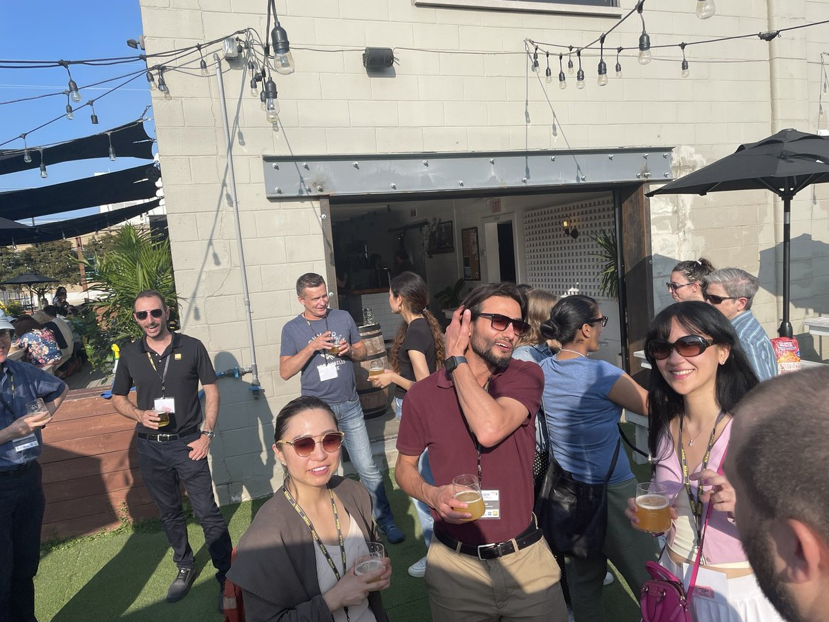 #C2learn was awesome!! Kudos to <a href="/CalmMcmaster/">McMaster Centre for Advanced Light Microscopy</a> for such a well-organized event. This week reignited my passion for #microscopy. Being in an environment filled with such curiosity and eagerness to teach &amp; learn was so energizing 🥹 

Post-conference depression already set in ☹️