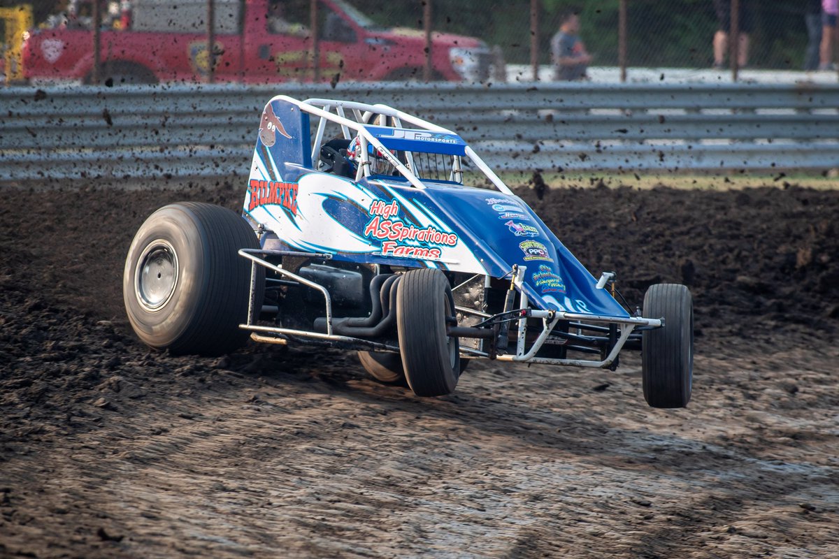 jpmotorsports24's tweet photo. Another weekend of back to back racing with The Bull @Tye_Mihocko
Friday β‘οΈ @GasCitySpeedway
Saturday β‘οΈ @LincolnParkSpee
#assingear
π· @IRIphotography https://t.co/V9iEPFiJmE