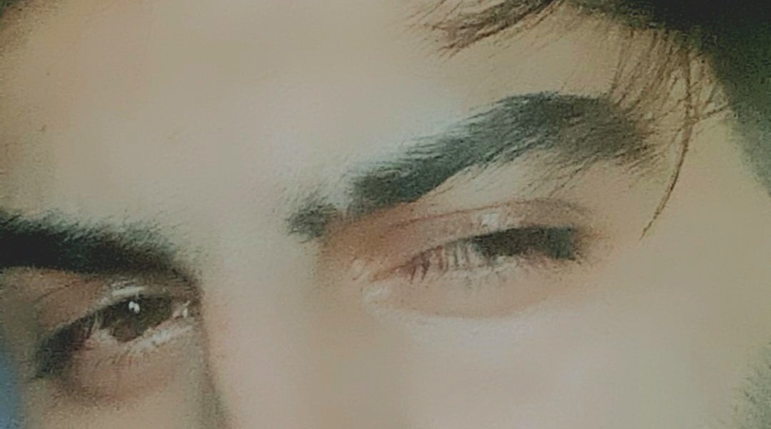 Derakoola_'s tweet image. در ستایش چشمها به وقت مستی !