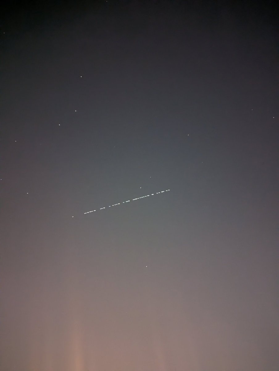 mastor1986's tweet photo. @FronteraSpacial @SpaceX @RObsMadrid @IAC_Astrofisica @tiempobrasero @MarGomezH @112cmadrid @112 @emergenciescat @GVA112 @EjercitoAire Valencia https://t.co/Pm84xiIrCP