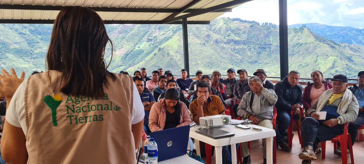 agendanacionalc's tweet photo. !seguimos en nuestras luchas!. Hoy desde la Zona de Reserva Campesina de la montaña Caucana, Paez, Inzá, Totoró. Consolidando una propuesta de Reforma Agraria
@AgenciaTierras @ADR_Colombia @MinAgricultura https://t.co/BY47LDeN7H