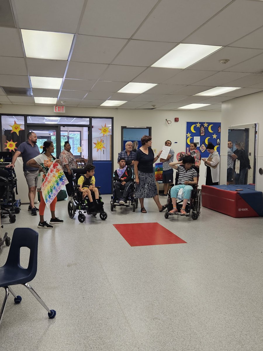TDSB_ParkLane's tweet photo. Allyship, acceptance, celebration and education are all themes explored at today's PRIDE gathering. Thanks to EVERY class for participating and sharing your voice. #tdsbpride https://t.co/ujCVuW84wL