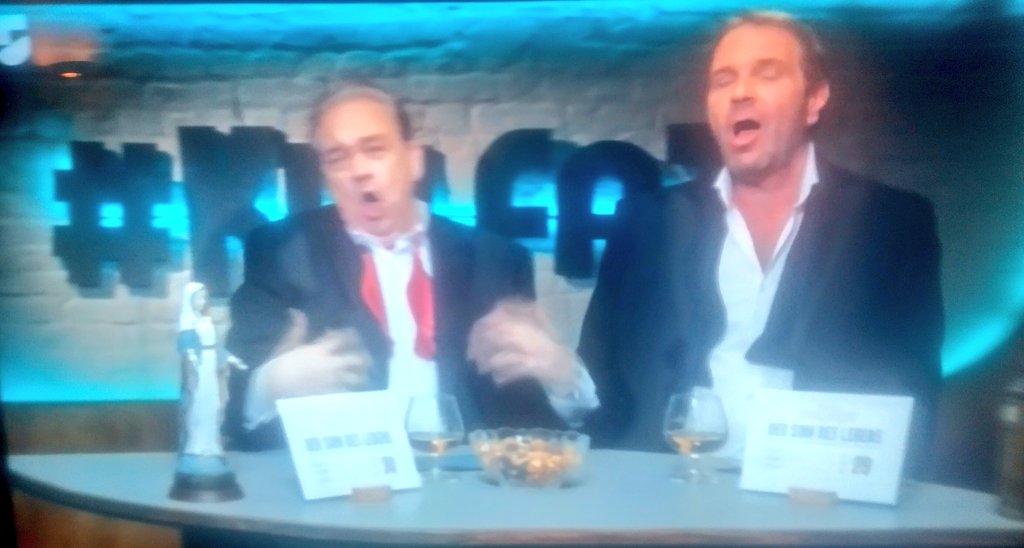 moxi06's tweet image. #KulFaz #DerSinndesLebens #MonthyPython Dankeschön!