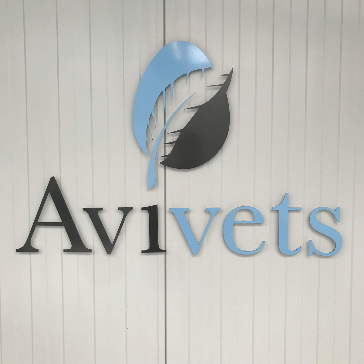 Cyclone_Signs's tweet image. Here is the recent indoor signage we manufactured and fitted for @avivets!

Simple stand off letters are a cost effective way of bringing your sign to life with a 3D appearance, This lettering can be cut from a variety of media like acm, foamex or acrylics!