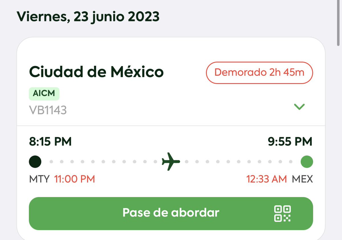 black___gold's tweet photo. @VivaAerobus tienen el peor servicio al cliente, en su aplicación sale que el vuelo tiene un retraso de 2:45. Marco a servicio al cliente y me dicen que me tengo que presentar a la hora inicial porque si no pierdo el vuelo. Los odio malditos perros. https://t.co/jQP2shNDyr