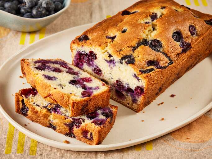 Dessert Recipes ๐คค๐ (@d_ssertrecipes) on Twitter photo ๐๐ฅ๐ฎ๐๐๐๐ซ๐ซ๐ฒ ๐๐จ๐๐
๐๐ง๐ ๐ซ๐๐๐ข๐๐ง๐ญ๐ฌ:
1 ยฝ cups all-purpose flour
ยพ cup white sugar
2 teaspoons baking powder
โ
teaspoon salt
ยฝ cup milk
ยผ cup vegetable oil
1 egg
ยฝ teaspoon vanilla extract
1 ยฝ cups blueberries
#Foodie #recipe #recipes #cooking #kitchen ๐๐ฅ๐ฎ๐๐๐๐ซ๐ซ๐ฒ ๐๐จ๐๐
๐๐ง๐ ๐ซ๐๐๐ข๐๐ง๐ญ๐ฌ:
1 ยฝ cups all-purpose flour
ยพ cup white sugar
2 teaspoons baking powder
โ
teaspoon salt
ยฝ cup milk
ยผ cup vegetable oil
1 egg
ยฝ teaspoon vanilla extract
1 ยฝ cups blueberries
#Foodie #recipe #recipes #cooking #kitchen