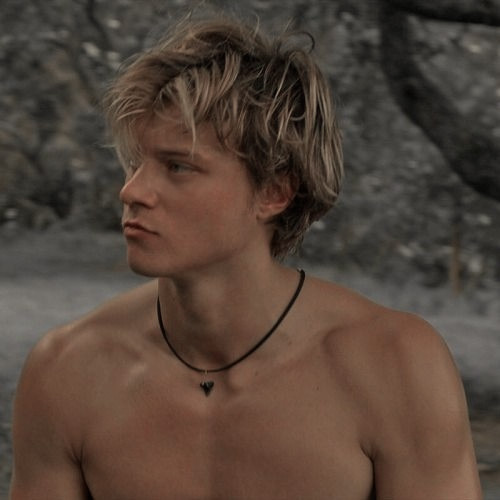 𝐉𝐎𝐇𝐍𝐍𝐘 𝐒𝐓𝐎𝐑𝐌 | slow replies .ᐟ (@itsfantasticboy) on Twitter photo 