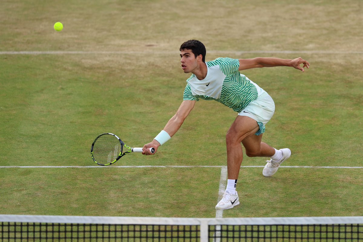 We're in the semis! 😍🌱 Great match today against @GrigorDimitrov, tomorrow we go again! 🥳 @QueensTennis 

📸 Getty