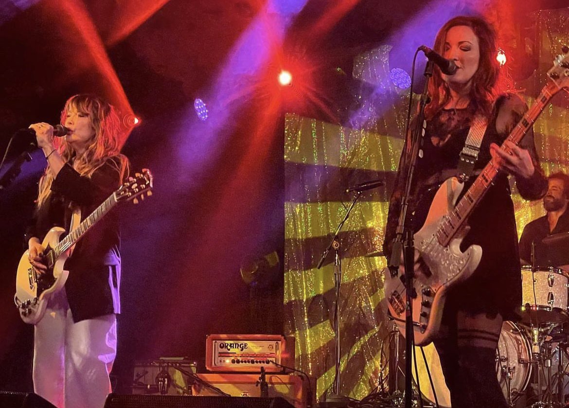 LOS ANGELES! Hometown show TONIGHT <a href="/TheEchoLA/">The Echo + Echoplex</a> doors 730. We play 9 pm sharp! #louisepost #verucasalt