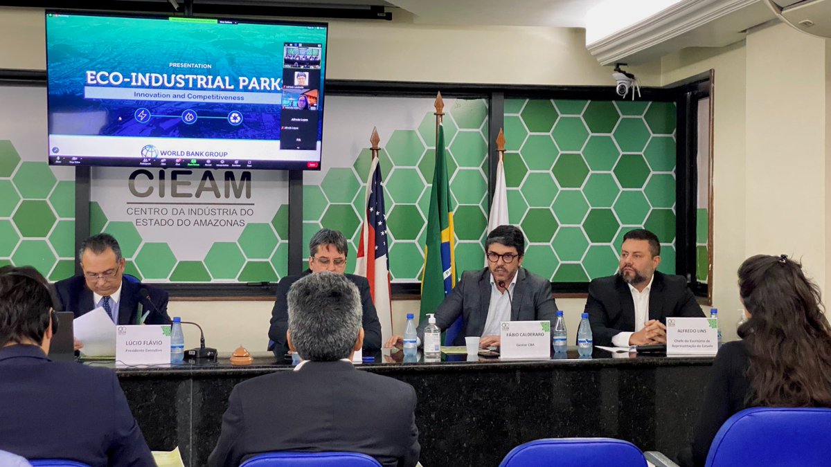 O gestor do CBA, Fábio Calderaro, representou a instituição e a Suframa no encontro promovido pelo Cieam com membros do Banco Mundial, que estiveram em Manaus e puderam tratar sobre o crescimento da economia verde. 

Leia mais em bit.ly/3po3RMY