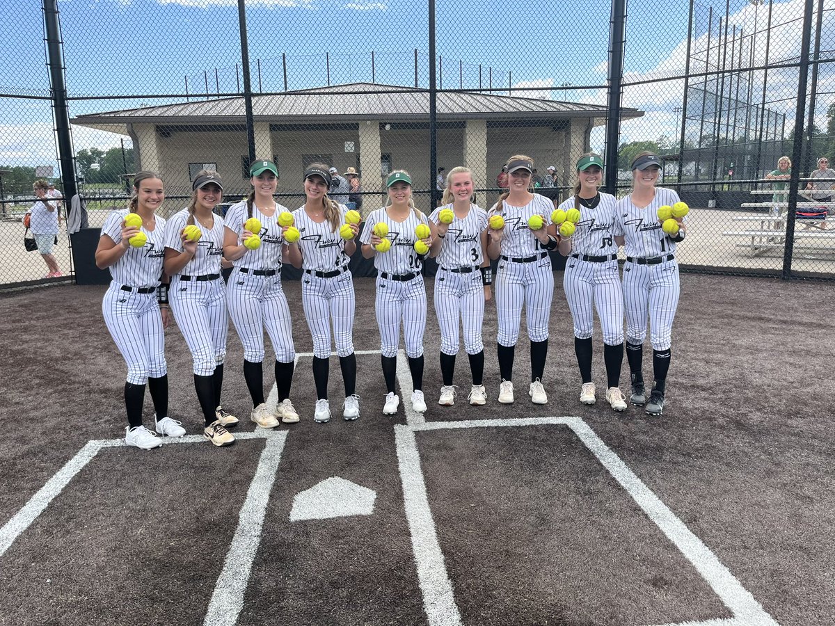 Fury Platinum X-Hutchins (24-25) tweet media