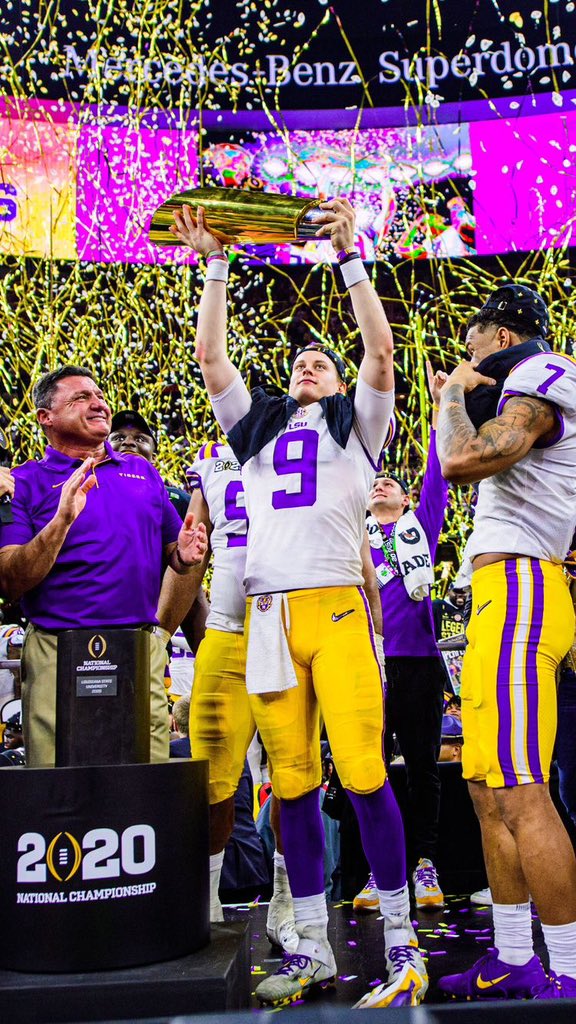 #AGTG Blessed to receive an offer from <a href="/LSUfootball/">LSU Football</a> 🟡🟣#GeauxTigers