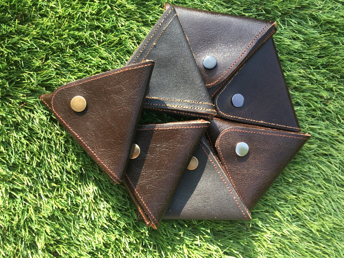 Trashchangers's tweet photo. We are getting ready for our stall at a school fair tomorrow! Things to buy include leather pocket coin pouches, keyrings, trash changers rocks and purse charms we made, best of all come and try the ‘Trashtastic trash throw down’ and see how you get on! @palace_wood https://t.co/nF6yQ168zx