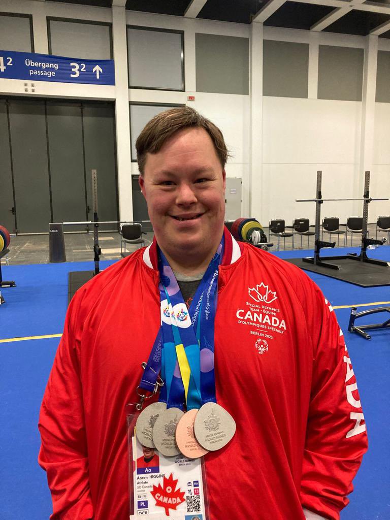 Regina’s Aaron Higgins won 4 medals today (3 Silver, 1 Bronze) at the World Special Olympic Games in Germany. Aaron is an joy to be around and always brightens your day. He volunteers with the Rider F Troop on game day and we couldn’t be more excited for him and his family. 🏋🏻