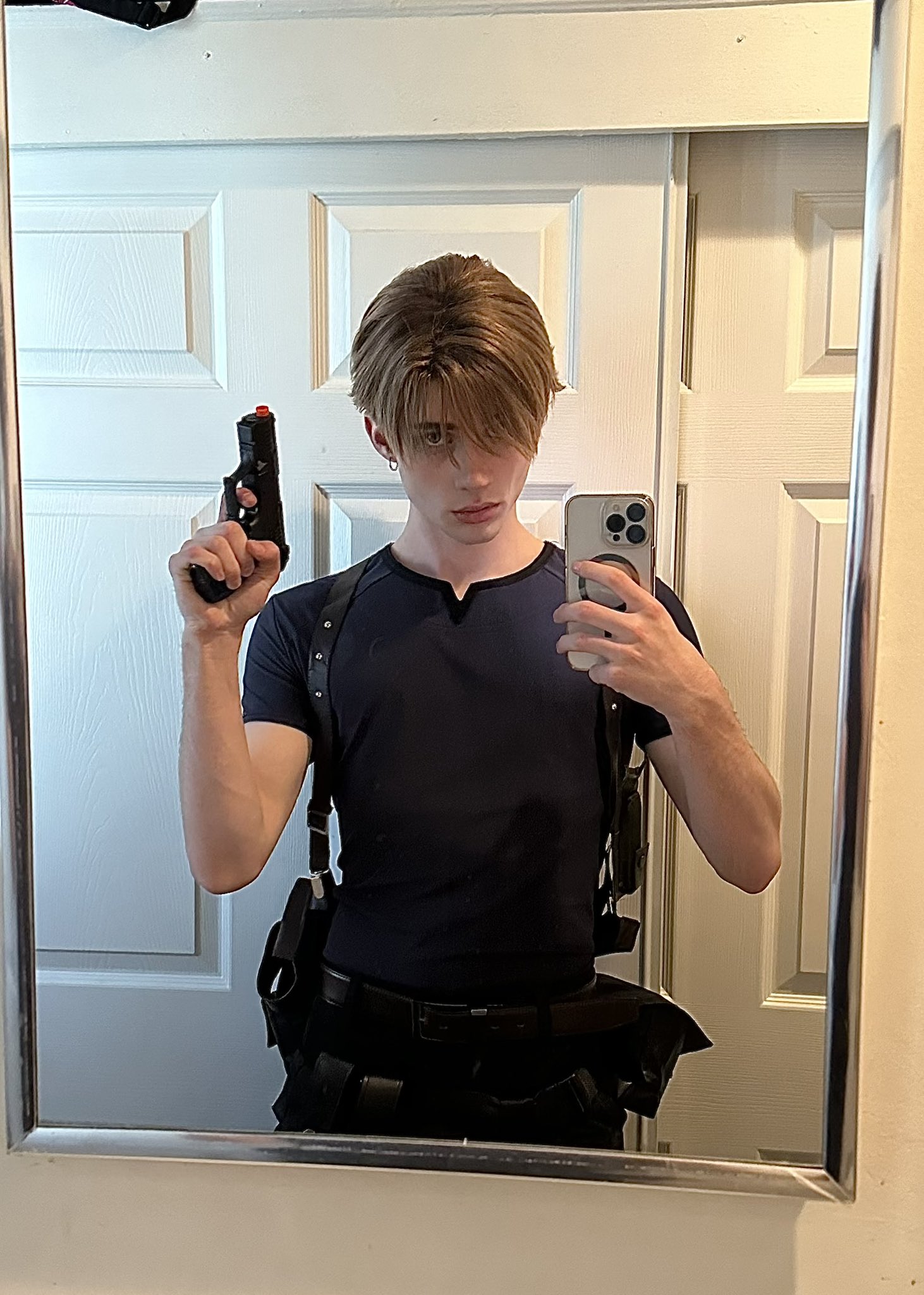 tris on Twitter: "Leon Twinkedy #RE4remake #LeonKennedy https://t.co