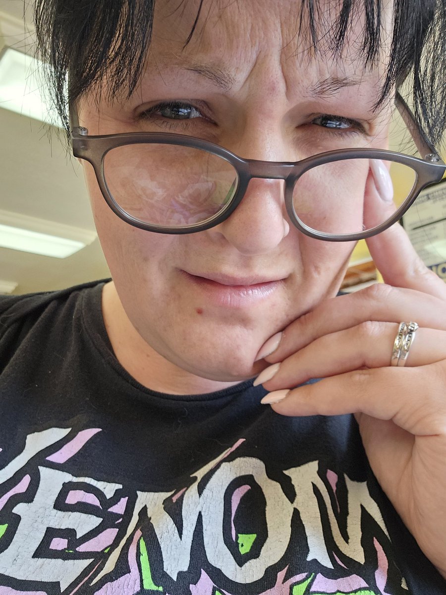 The Lizard Queen 🦎👑 WORLD TAG TEAM CHAMPION 👑 tweet media