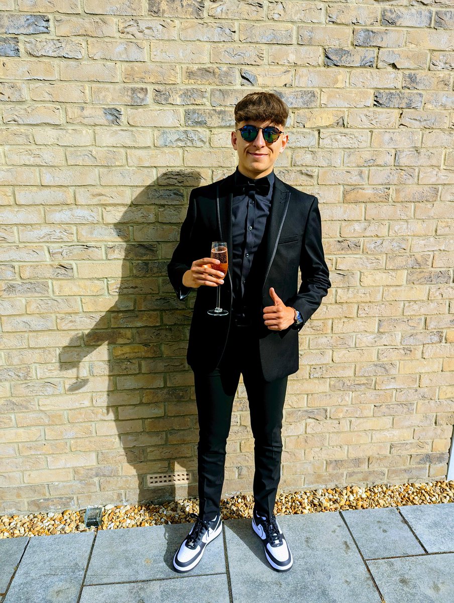 Taking my <a href="/mvagustamotor/">MV Agusta Motor</a> F3 800 RR BSB British Supersport Bike to Prom  <a href="/btsportmotogp/">MotoGP on TNT</a> #99