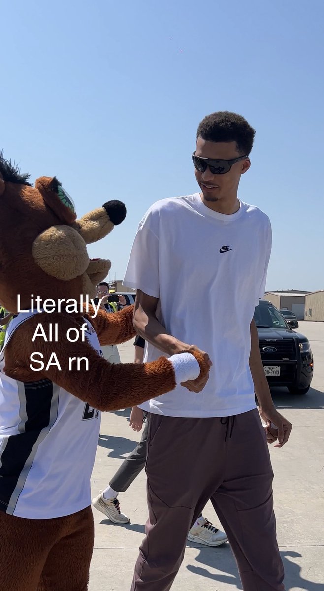 Coyote tweet media