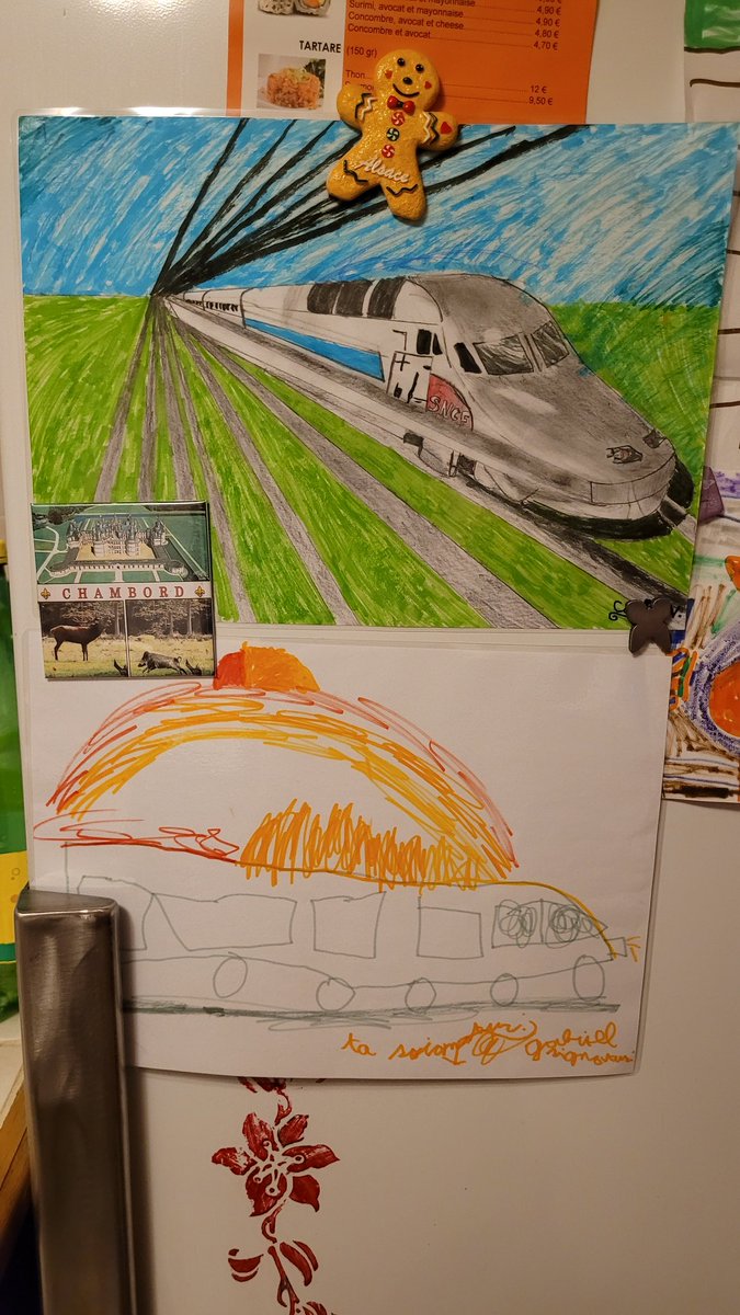 Dylan_38220's tweet photo. Je voulais remercier les #enfants d'une #collègue à moi pour ces magnifiques #dessins représentant ma #passion qui est la #SNCF.

Je veux que toute la communauté #Twitter, pour les remercier, partage un maximum cette #photo. Ça me ferait super plaisir

Surtout n'oubliez pas la bonne humeur est contagieuse.

Bon voyage sur de ligne avec @SNCFVoyageurs