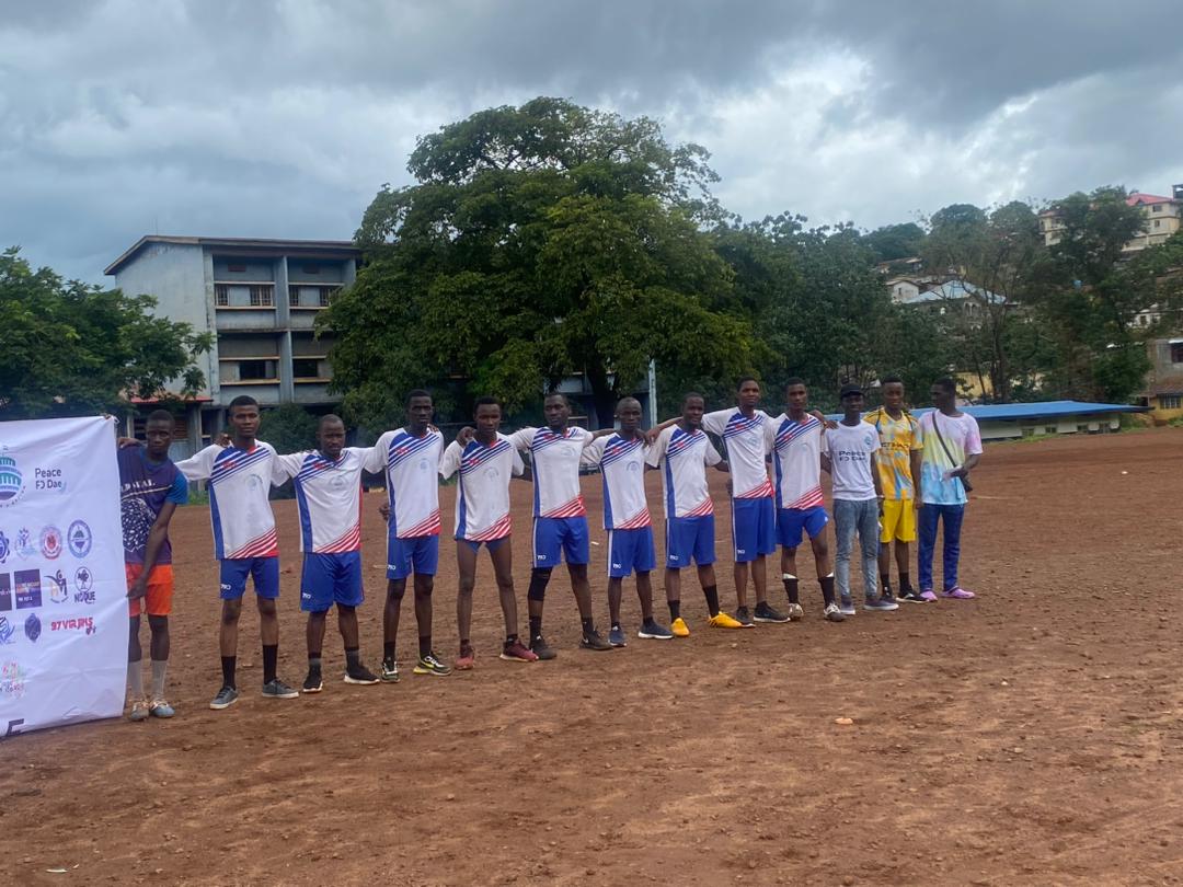 NationCampaign's tweet photo. Ahead of the general elections in πΈπ± we staged a #ππππππ
Ιπππ football match at #MBHS field. We called on young people to be calm & peaceful. #ThePowerOf18 @YIAGA @CGGSierraLeone @DSamsonItodo @ECsalone @luminategroup https://t.co/zYQwEeoAAZ