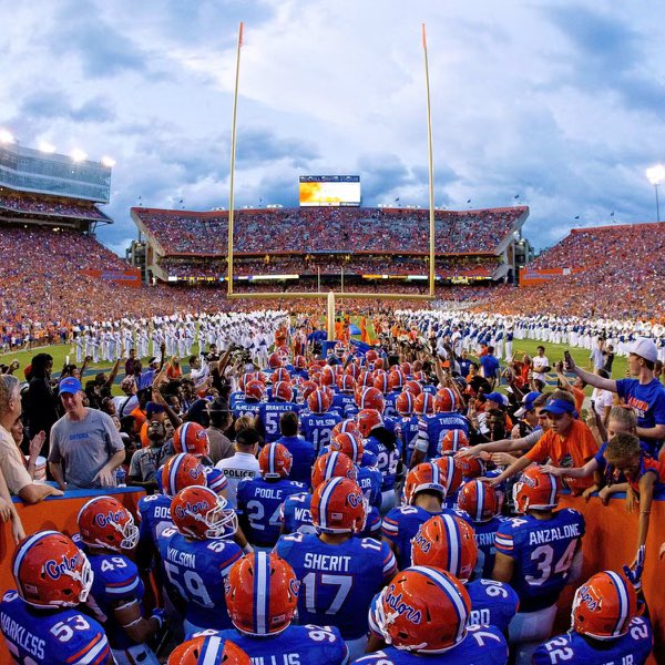 Blessed to receive an offer from the University of Florida! #GoGators @coach_bnapier @russcallaway @CoachRobSale @CoachGueringer