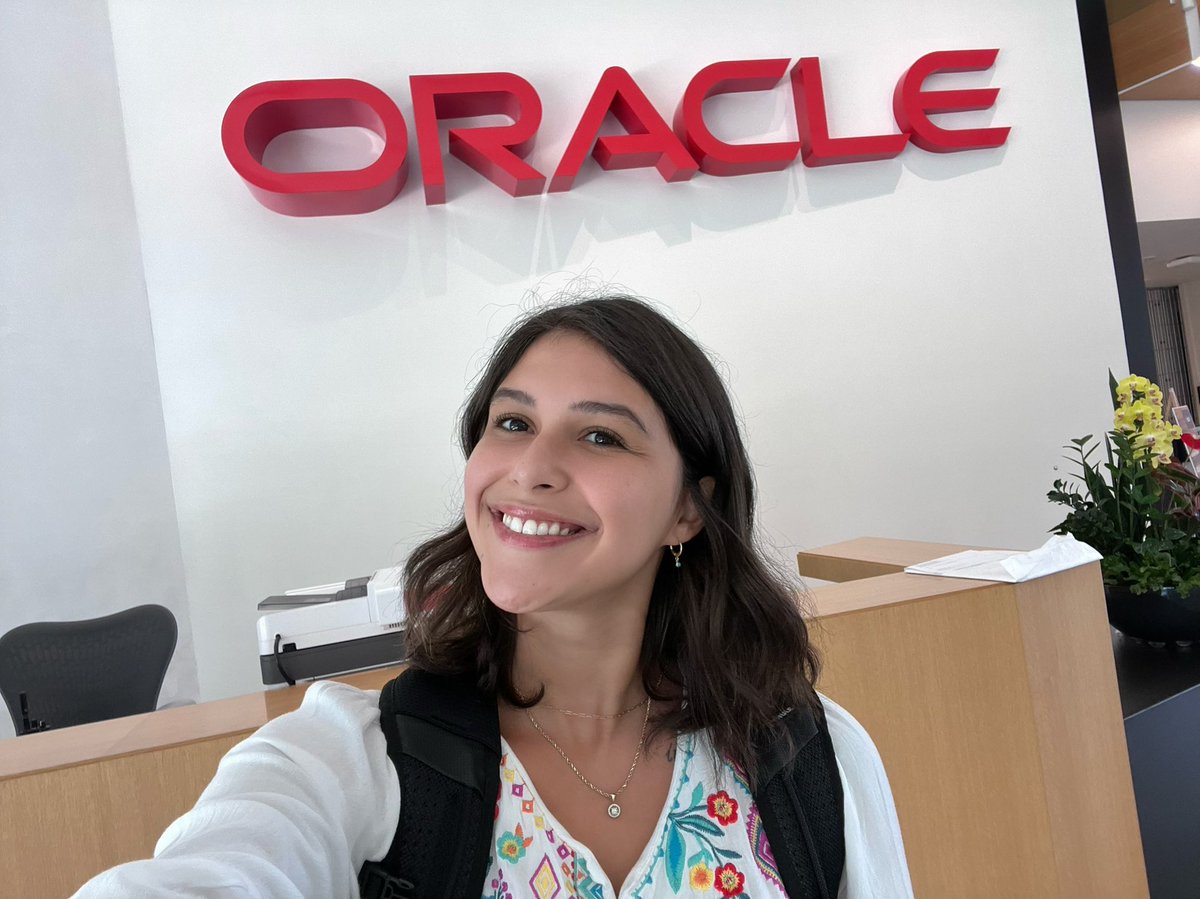 pilatesdev's tweet image. Today was my first day back working at the @oracle HQ 😍