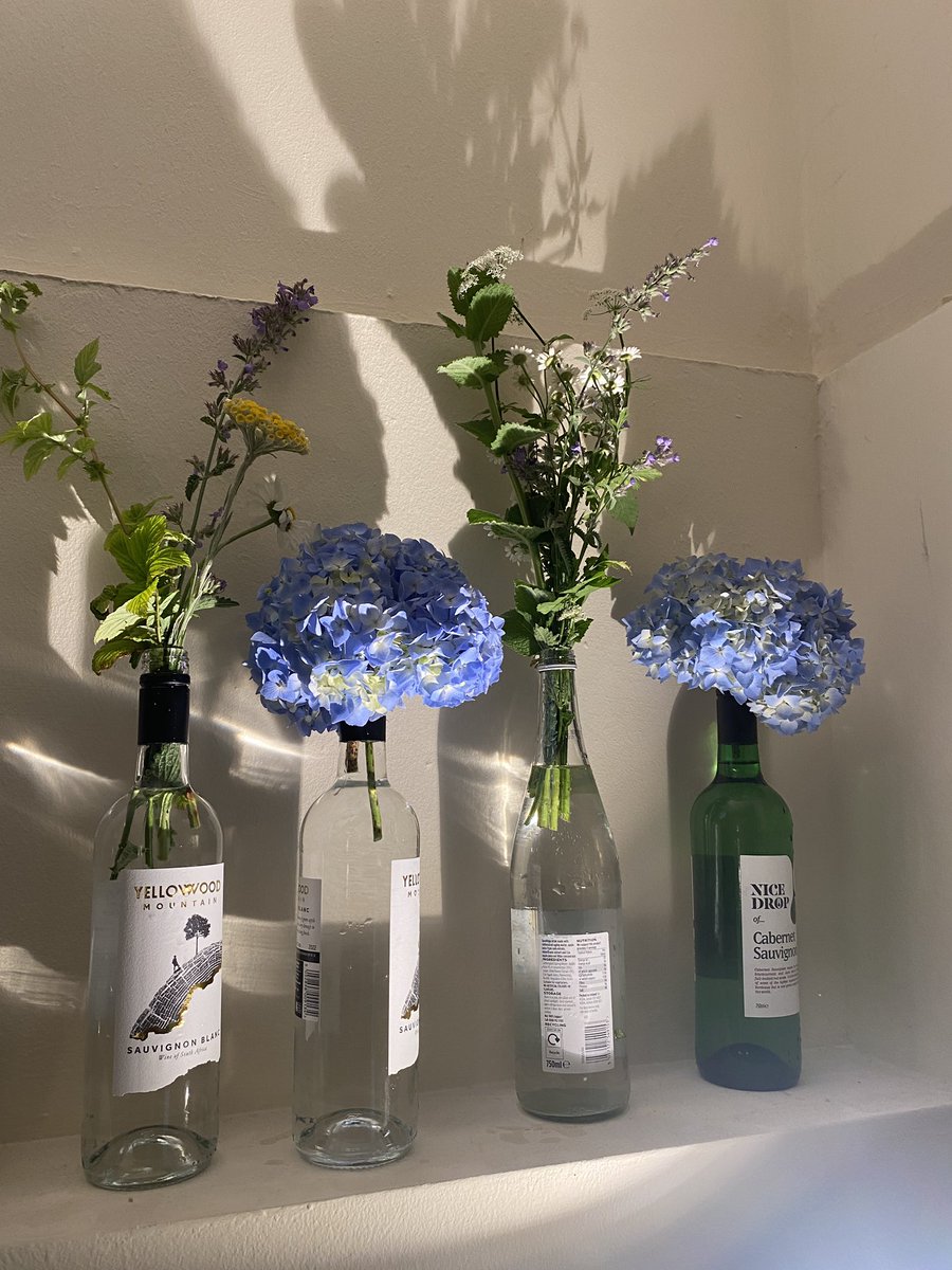 Lovely gathering in The Community Newsroom this evening - a chance for <a href="/WIJ_Scotland/">Women in Journalism Scotland</a> members to get together and strengthen the network. So many new connections made and  so much power in just opening a space to bring people together.