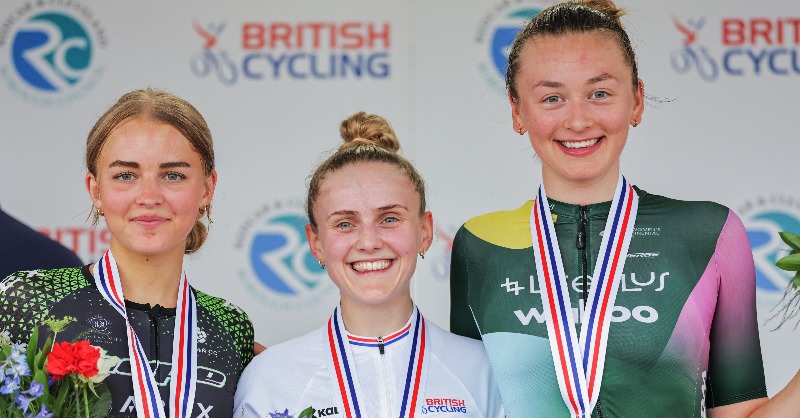BritishCycling's tweet photo. Barker and Wood crowned national circuit champions in Redcar!

Megan Barker powered to her first senior national title and Ollie Wood cruised to a solo victory on the second day of the British National Road Championships in Redcar. 

Read our full report below ⬇️

#NatRoadChamps