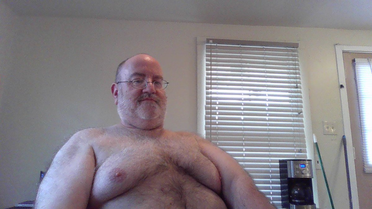 brianbear1968's tweet photo. @johnvoyetra1 so HOT mmmmmm https://t.co/VCgx99kao3