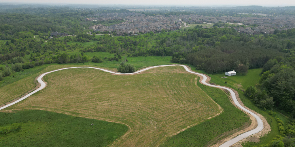 Visitors to the York Regional Forest can now enjoy almost two kilometres of accessible trail at the Nobleton Tract at 5345 15th Sideroad in @KingTownship! These trails are wider & graded to ensure ease of movement for all. Accessible parking is available. york.ca/yrf