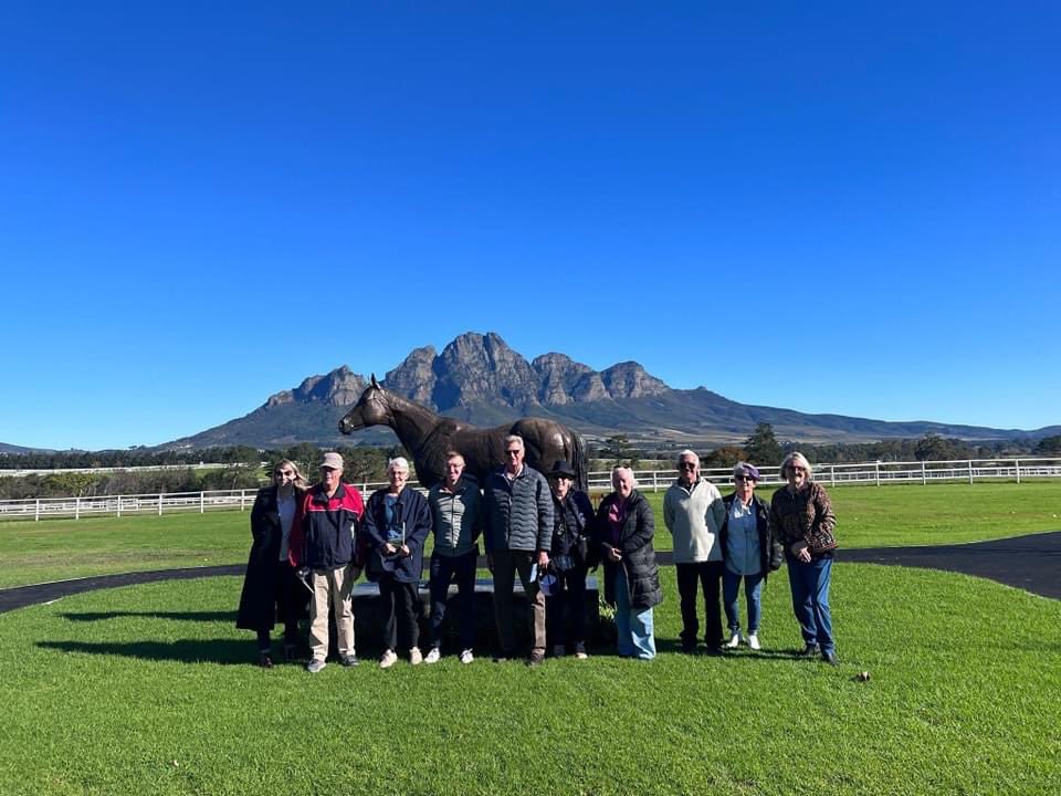 AusRacingTours's tweet image. A wonderful day exploring the Cape with a visit to the most picturesque Drakenstein Stud, a delightful wine tasting and lunch at Avontuur Estate , and finished the day on top of Tabletop Mountain 🤩 #howstheserenity 🇿🇦

#durban #durbanjuly #southafrica