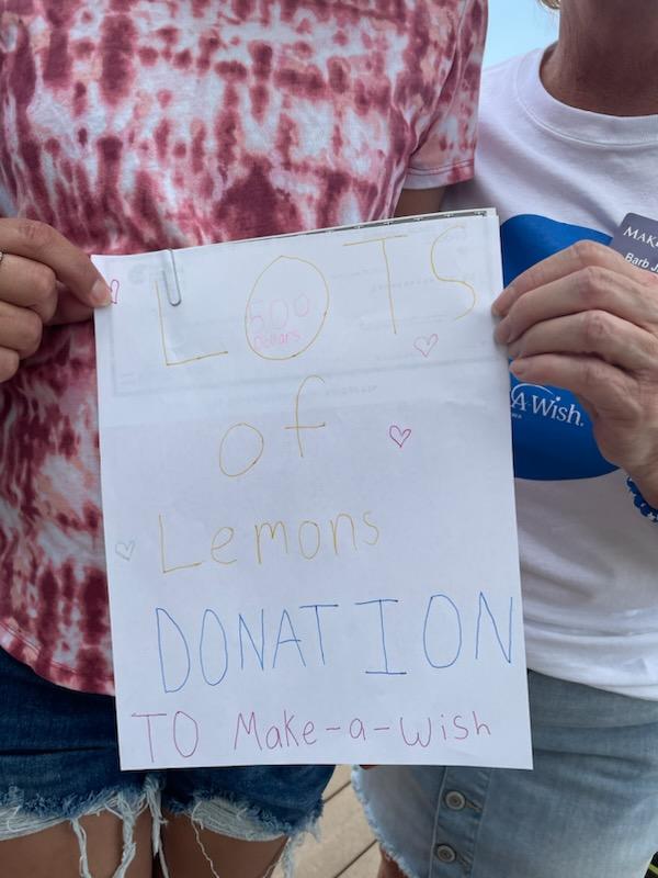 When life gives you lemons, you make lemonade! 🍋

However, these volunteers in Clinton, Iowa didn't just make lemonade, they hosted a lemonade stand and raised over $500 to help grant wishes for children with critical illnesses all across the state of Iowa!
#volunteer #MakeAWish