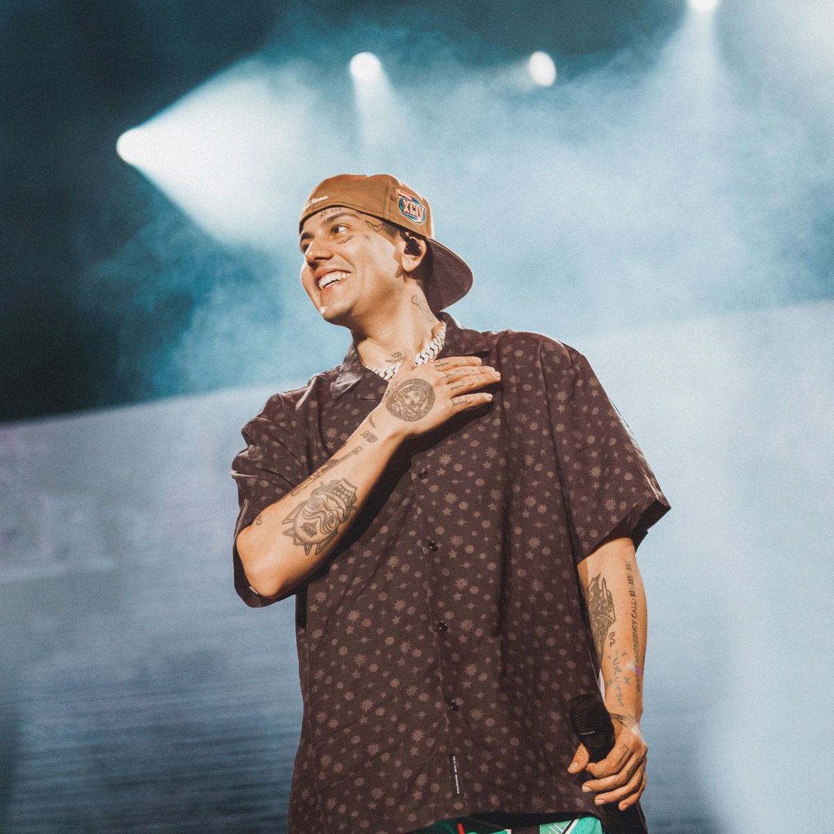Me equivoqué, me equivoco y me seguiré equivocando, pero de lo que jamás me arrepentiré es el haberte elegido como un referente para mi.

Gracias Duko por tu música, por ser tan humilde, tan genio y tan número uno en todos los ámbitos.

Felices 27 a la leyenda. 🫶🏻🎂
