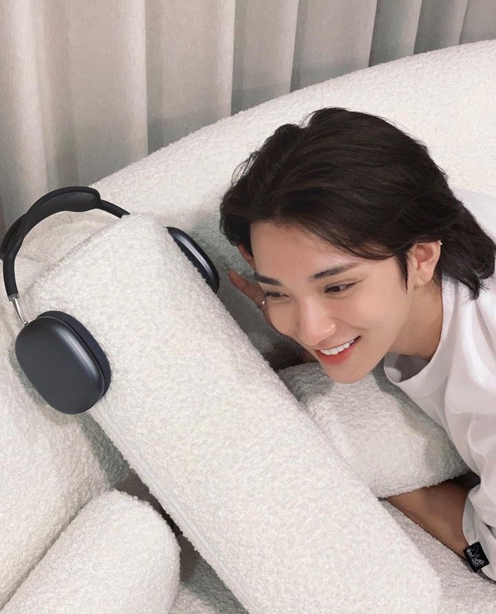 baru kemaren gue ngucap kangen kak jo😭 UCAPIN APA MAN TEMAAANN???