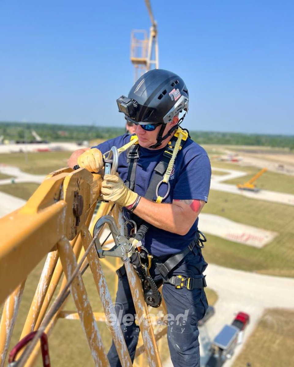 elevatedsafety's tweet photo. Four-day, sold out Tower Rescue Technician course in Illinois. Days one and two had us out on cranes, and days three and four out on cell towers.

Interested in taking a Tower Rescue course? Hit up our website: https://t.co/UqFJptQBgW
#towerrescue #towerrescuetech #firerescue https://t.co/wv8qvFrf1S
