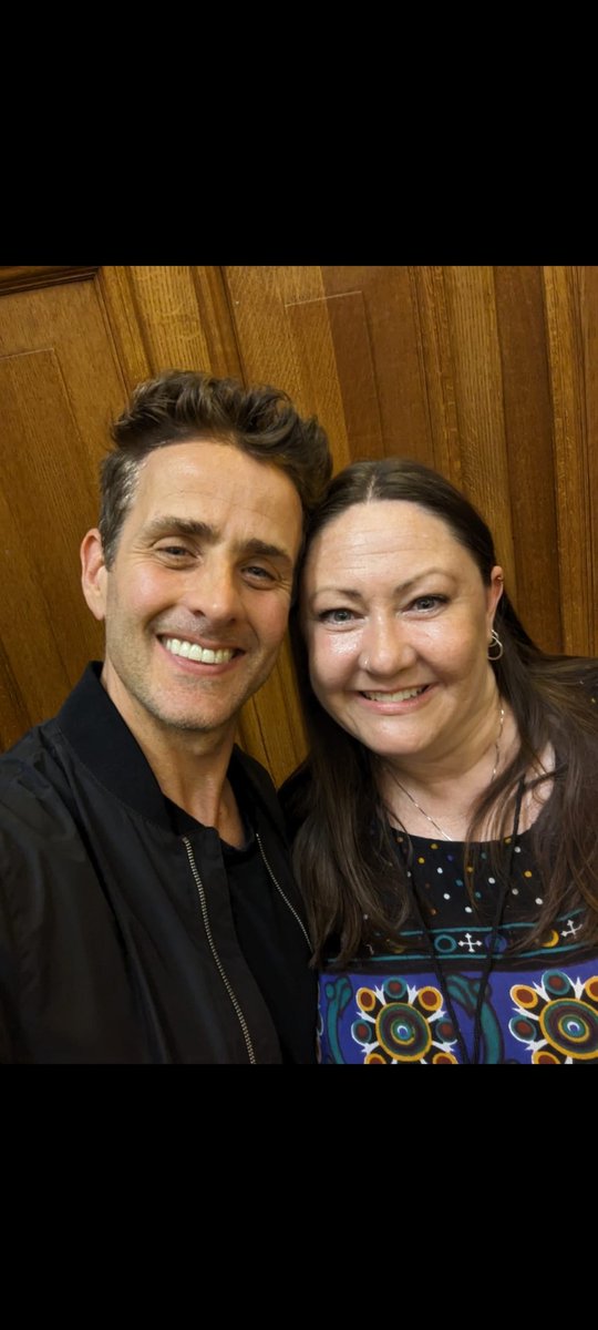 kmm1978's tweet photo. @joeymcintyre London bloody loves you! Great show and now with my gorgeous BHs at the vineyard! https://t.co/SpjYwPQN81