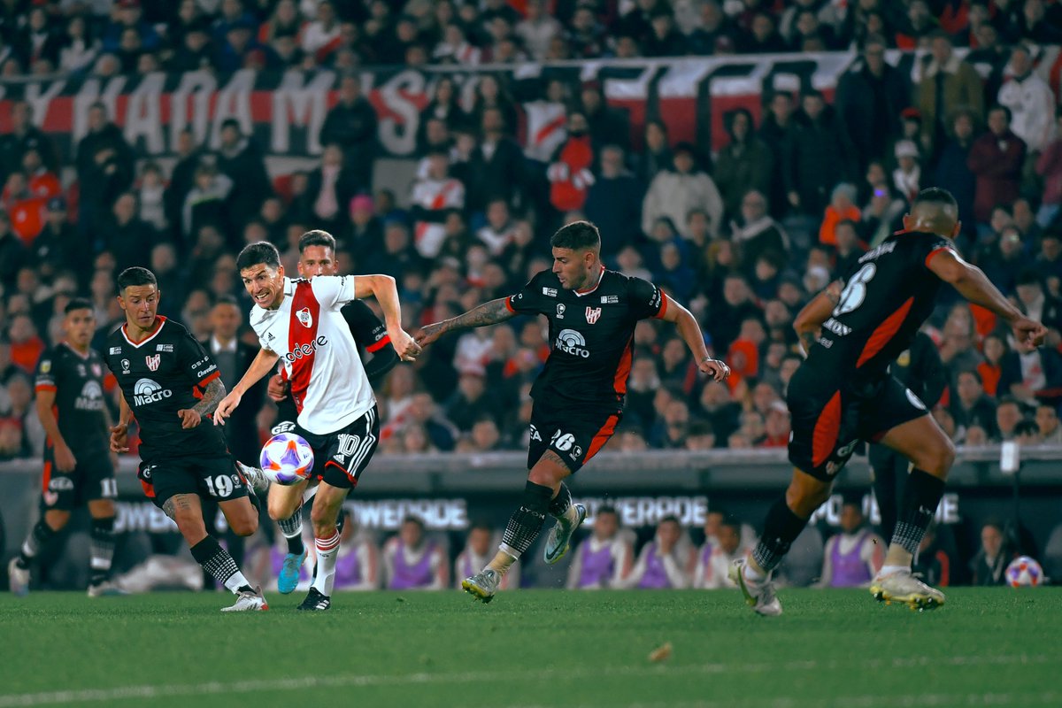 RiverPlate's tweet photo. 📂 El Cerebro en acción.
  |__📂 @nachof_26 https://t.co/0h27T8n8bt