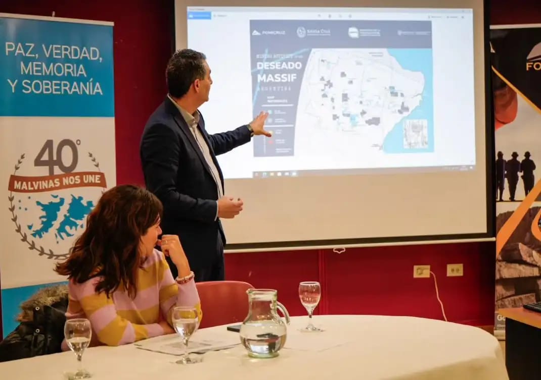 Ministerio de la Producción, Comercio e Industria tweet media