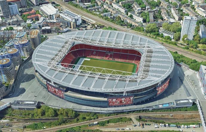 🚨KSE(Kroenke Sports & Entertainment) planning a heavy renovation work at Emirates Stadium, similar to Santiago Bernabéu. They believe that the London based stadium has potentials to become one of the best multi sport arena in the world.