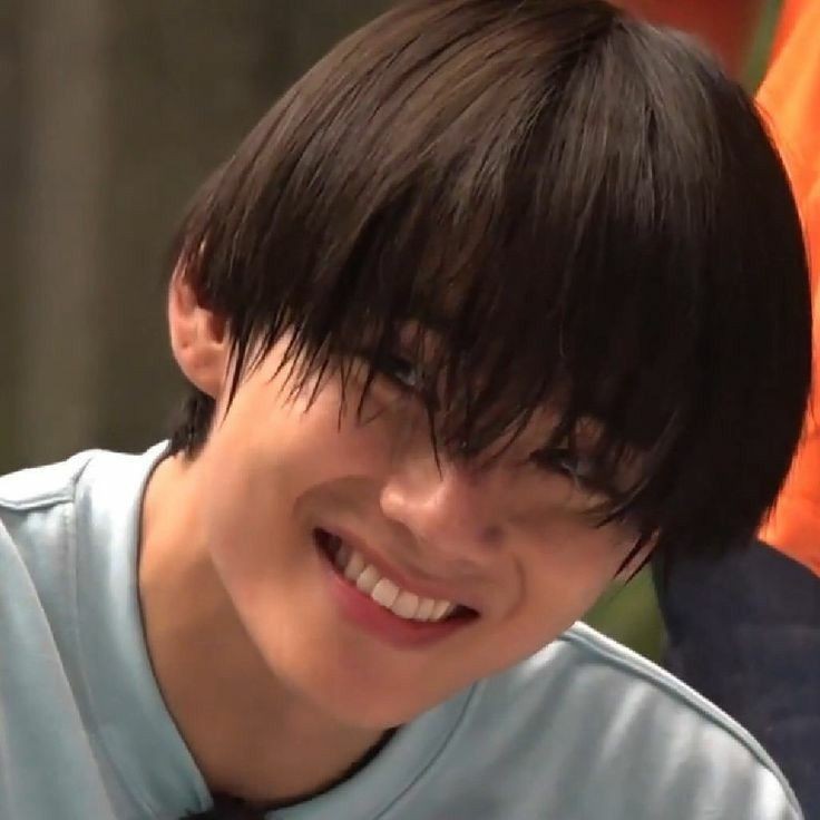 Taehyung being the most innocent and cute member of BTS — a thread