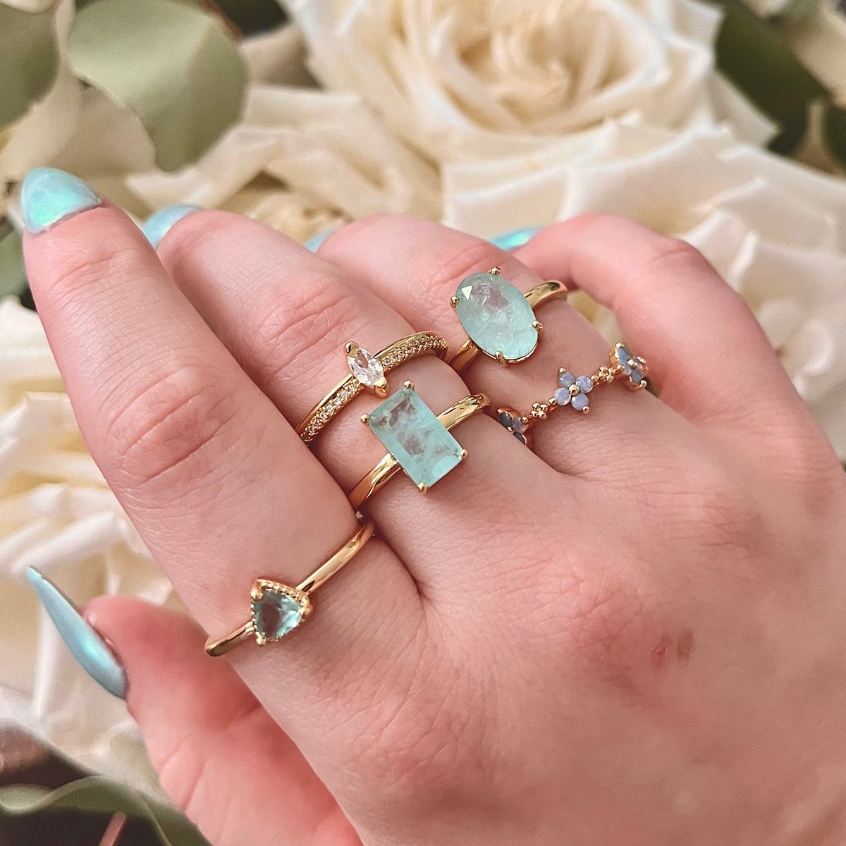 treat yourself to some jewelry…🤍